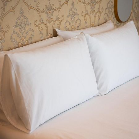 The Orange House Boutique Hotel And Upstairs Rooftop Bar Center Of La Cala De Mijas 100M From The Beach Kültér fotó