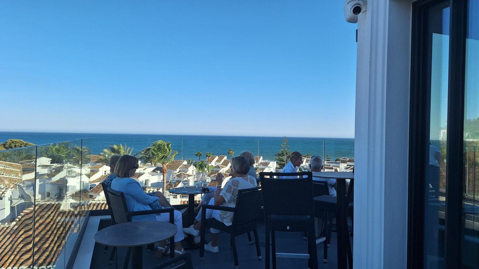 The Orange House Boutique Hotel And Upstairs Rooftop Bar Center Of La Cala De Mijas 100M From The Beach Kültér fotó