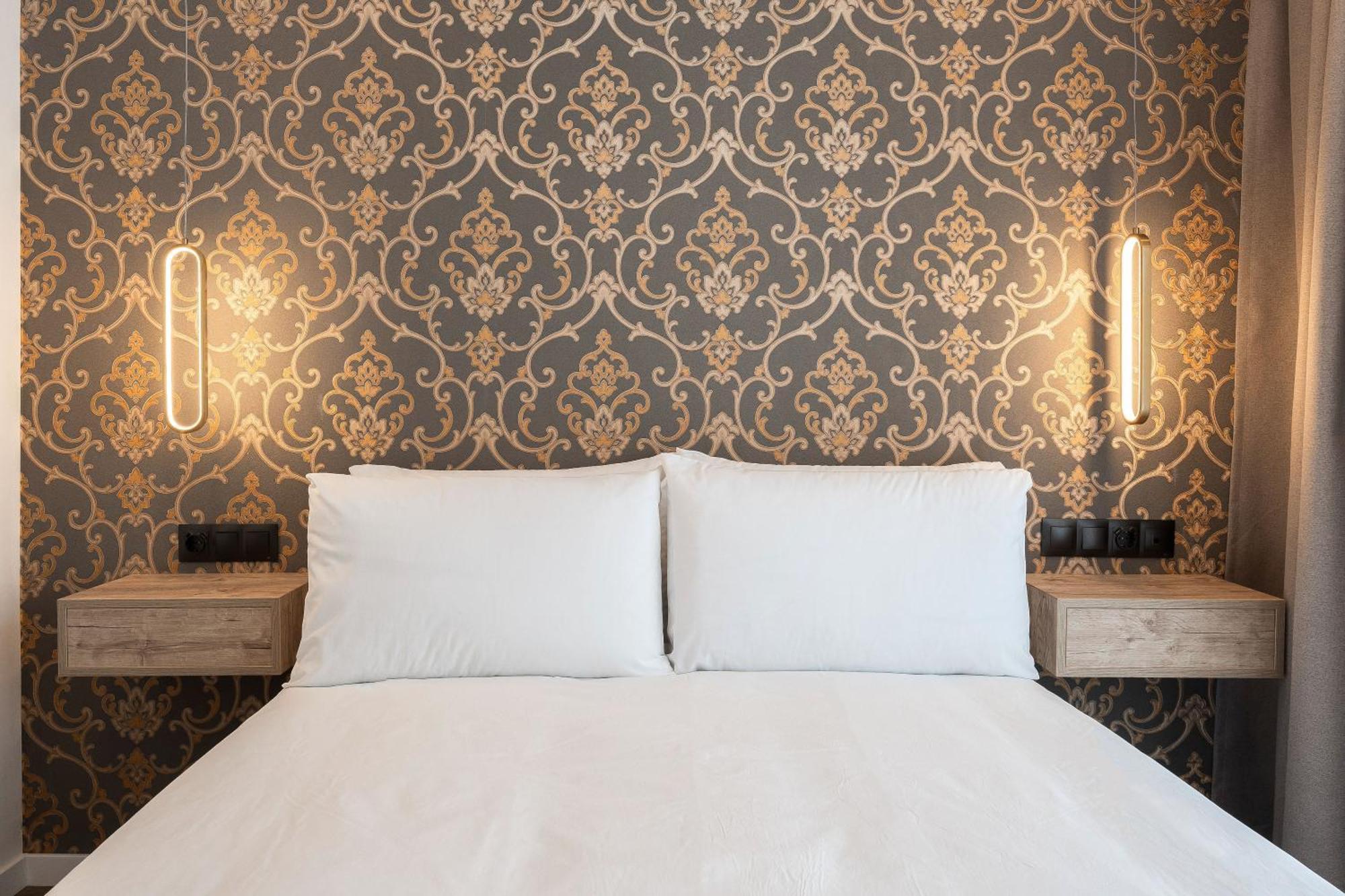 The Orange House Boutique Hotel And Upstairs Rooftop Bar Center Of La Cala De Mijas 100M From The Beach Kültér fotó