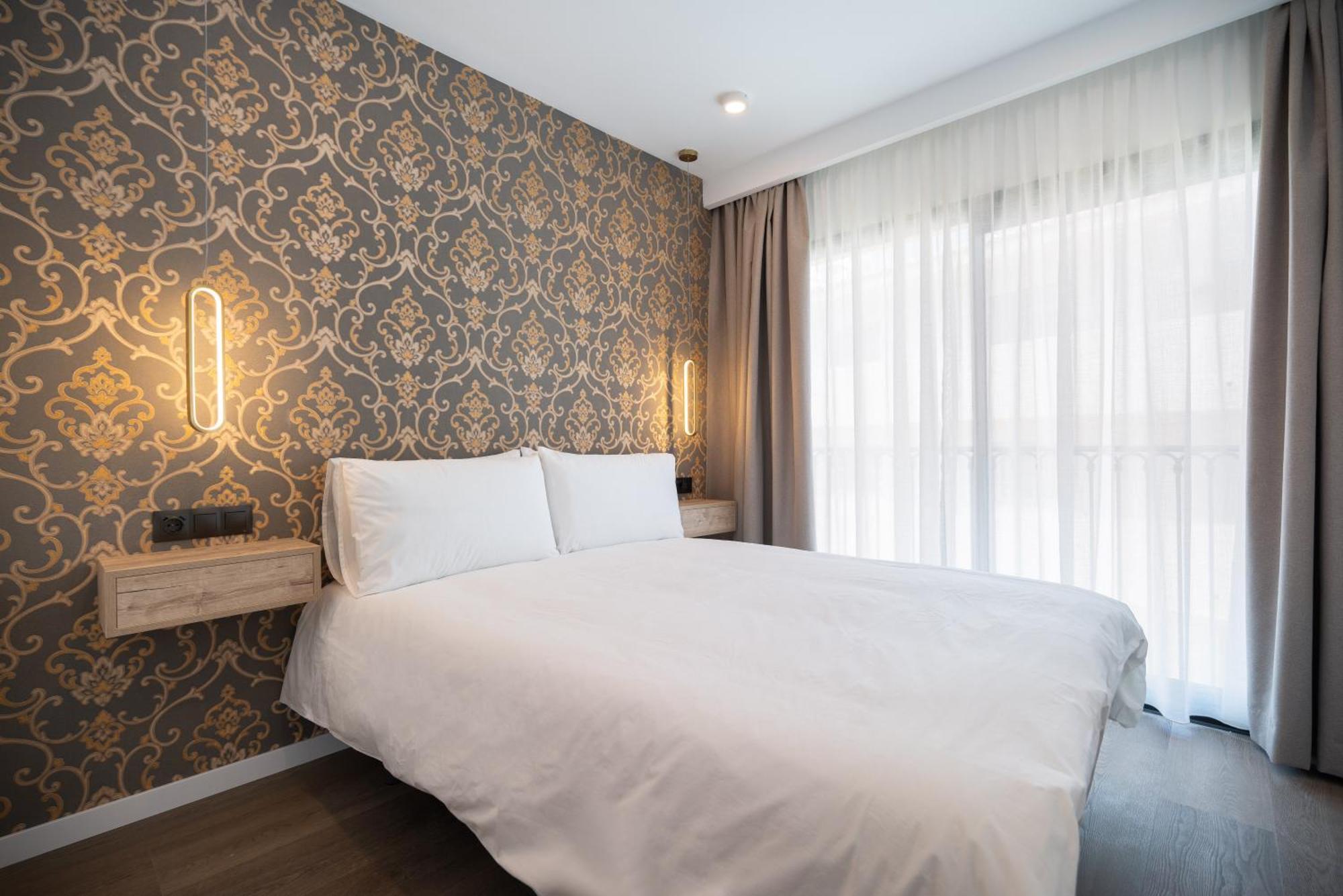 The Orange House Boutique Hotel And Upstairs Rooftop Bar Center Of La Cala De Mijas 100M From The Beach Kültér fotó
