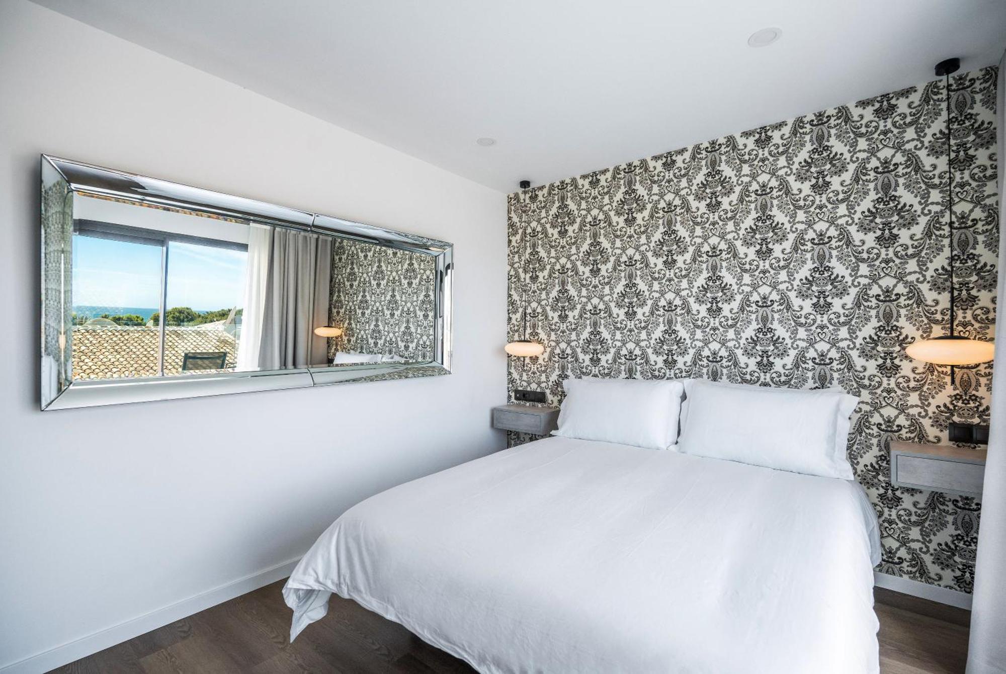 The Orange House Boutique Hotel And Upstairs Rooftop Bar Center Of La Cala De Mijas 100M From The Beach Kültér fotó