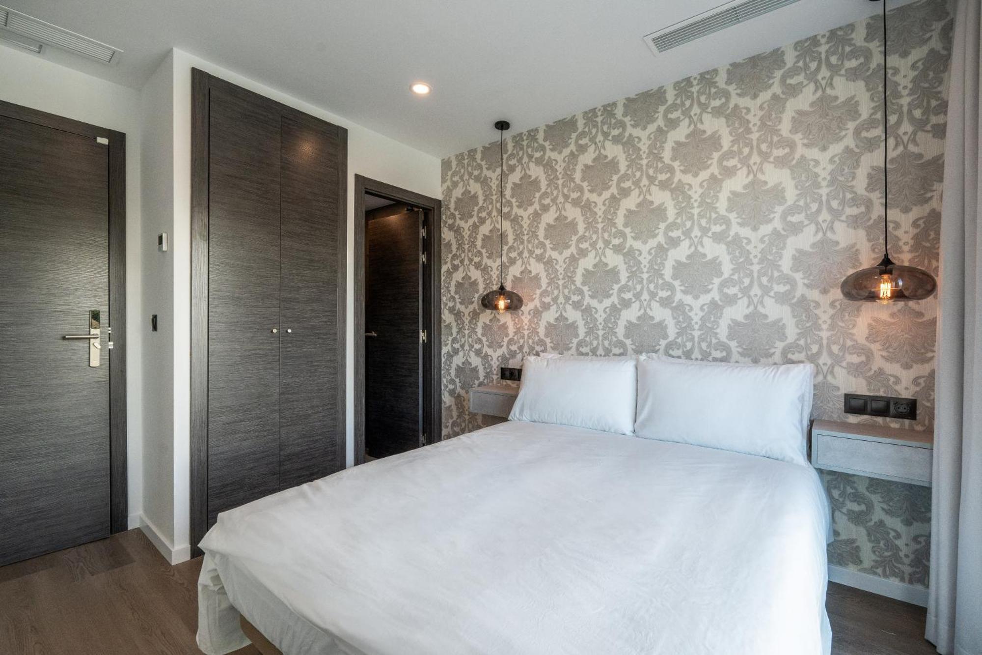 The Orange House Boutique Hotel And Upstairs Rooftop Bar Center Of La Cala De Mijas 100M From The Beach Kültér fotó