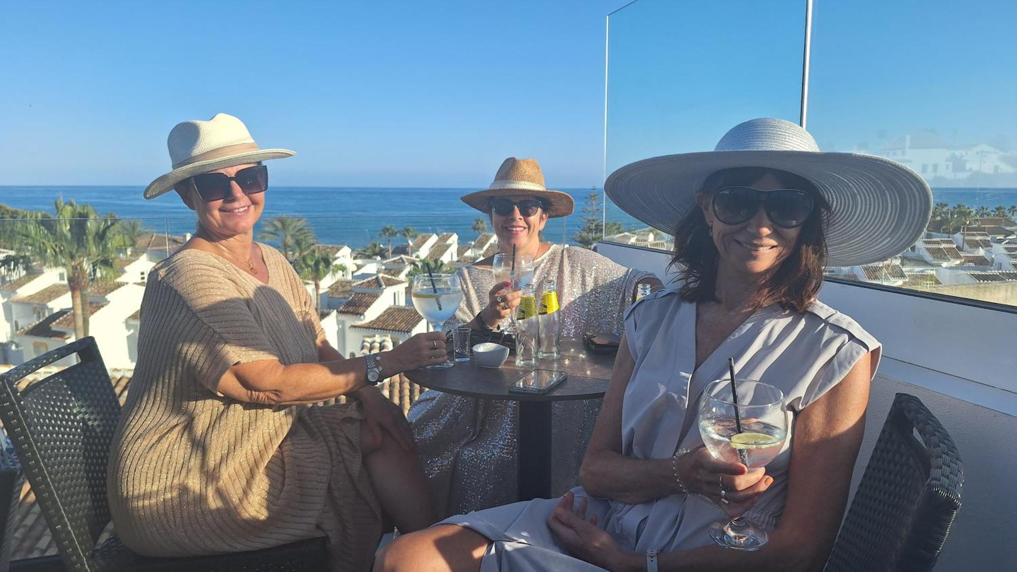 The Orange House Boutique Hotel And Upstairs Rooftop Bar Center Of La Cala De Mijas 100M From The Beach Kültér fotó